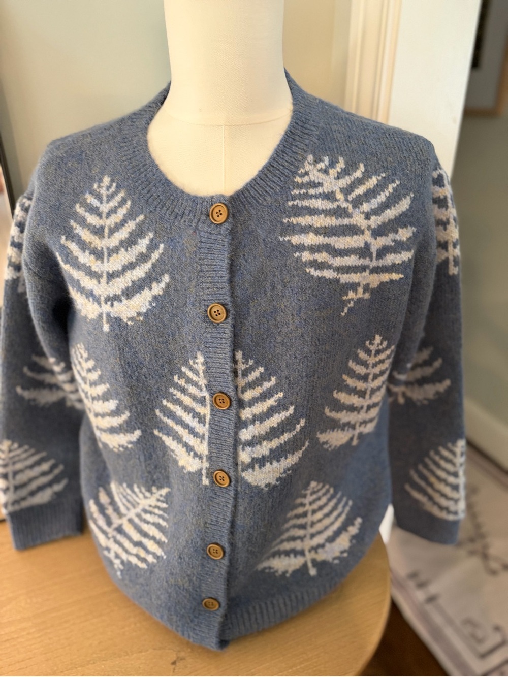 Coldwater Creek Blue Fern Motif Button Cardigan M